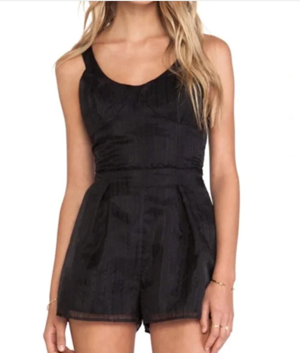 BCBG Generation Peekaboo Black Romper 4 Cocktail Bachlorette